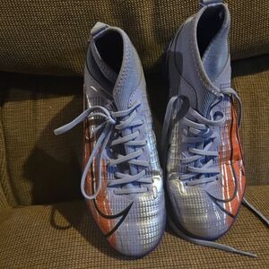 INDOOR SOCCER SHOES